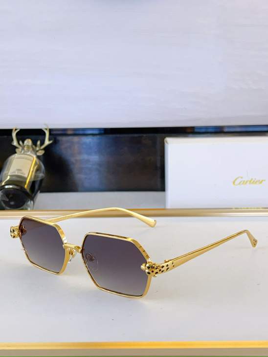 Picture of Cartier Sunglasses _SKUfw80049172fw